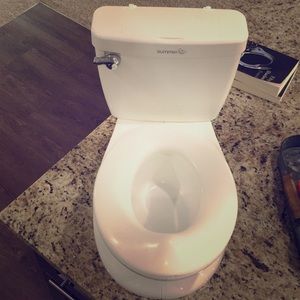 Summer infant potty chair